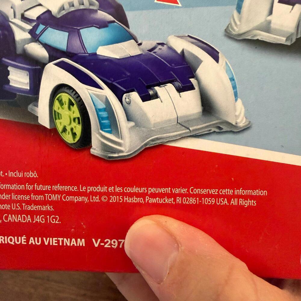Playskool Transformers Rescue Bots BLURR Action Figure Hasbro 2015 NIP - Picture 5 of 5
